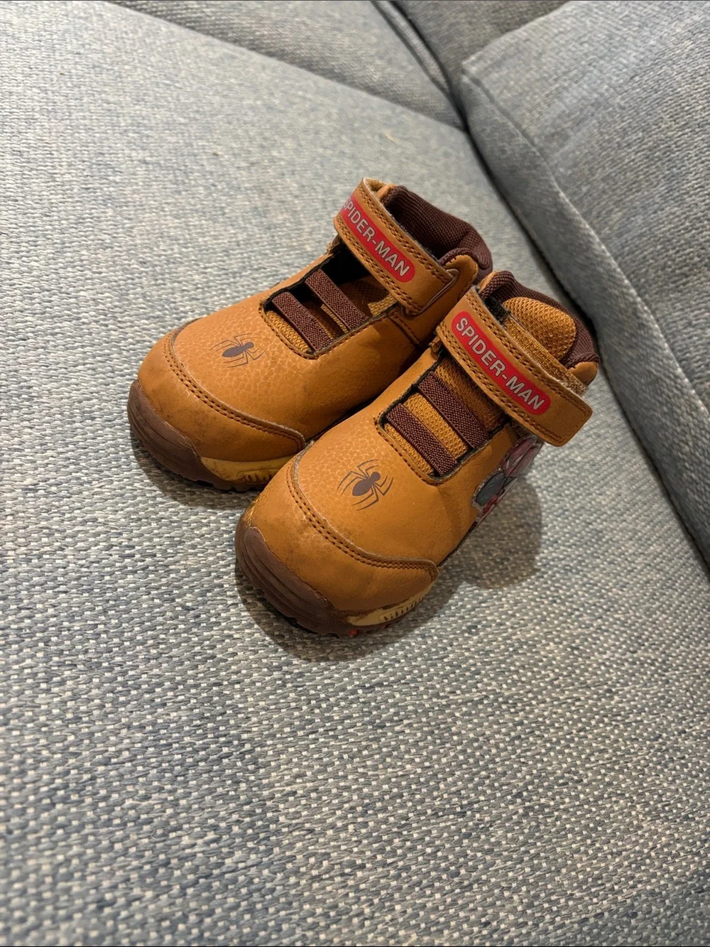 Marvel spider man boots! Child 8!